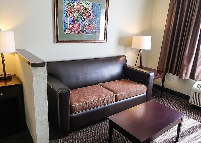 Oxford Suites Portland - Jantzen Beach